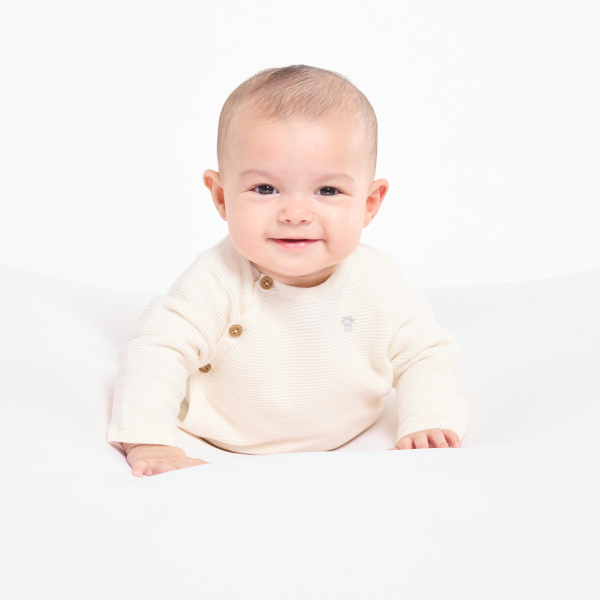Brassière en maille tricot blanc écru naissance