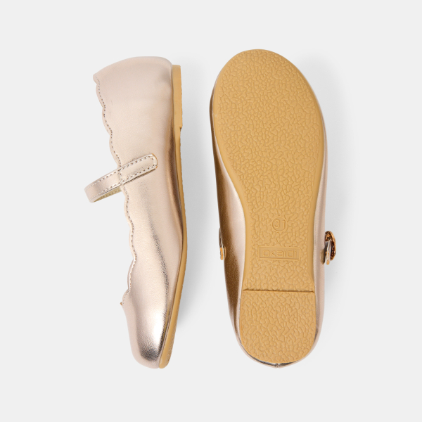 Baby girl's gold ballet flats with strap