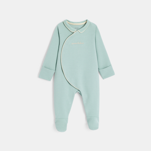 Unisex green textured sleepsuit from birth