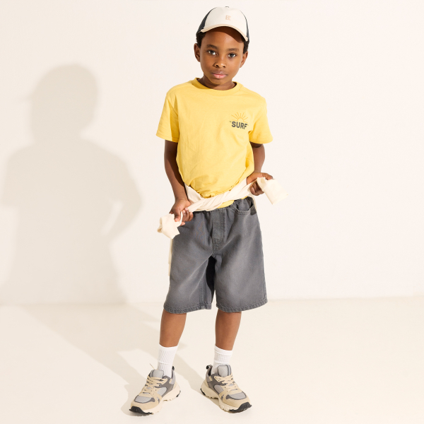 Boys' faded black relaxed Bermuda shorts