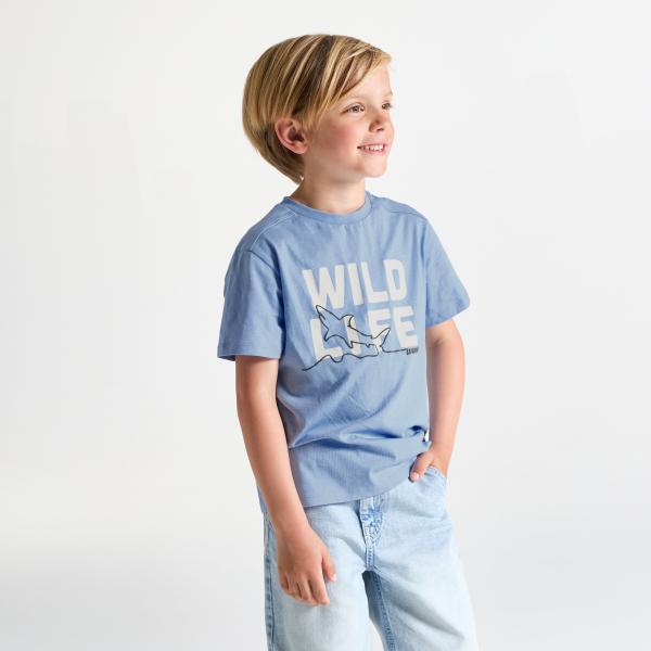 Boy's sky blue slogan T-shirt with short sleeves