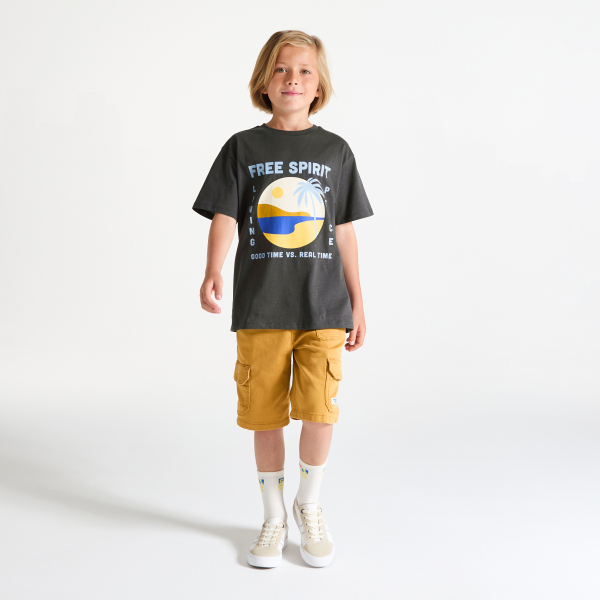 Boy's grey short-sleeved T-shirt with motif