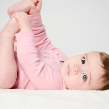 Newborn pink bodysuit with size extender (set of 2)